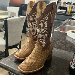 COPY - Brown boot really comfortable